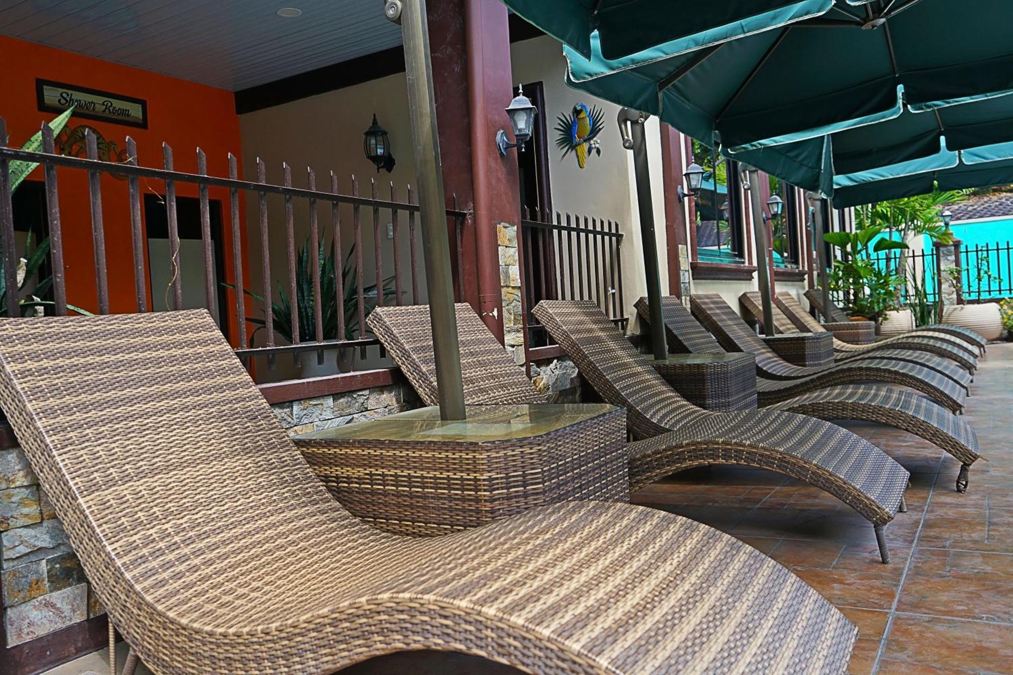 Bella Vista Resort Naguilian Екстериор снимка